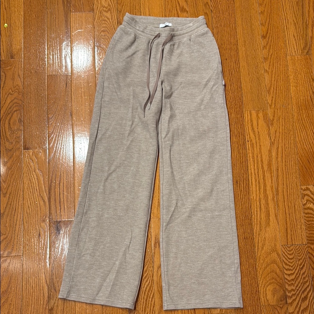 TNA Taupe waffle Lounge Pants. XS